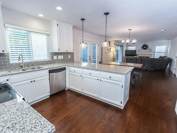 4th image of 840 Snowgoose Ln