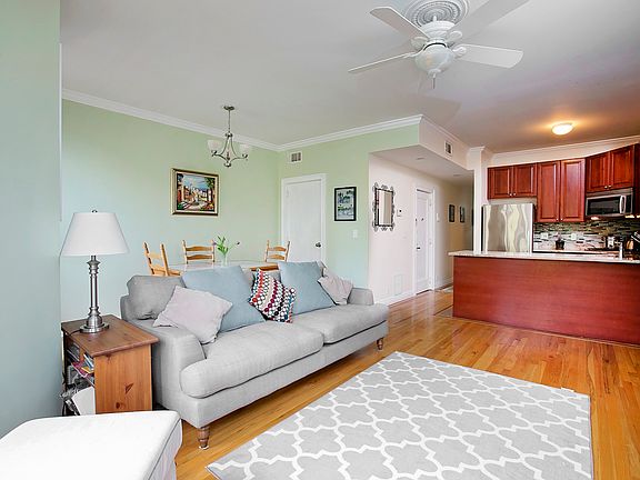 3rd image of 932 President St #4A