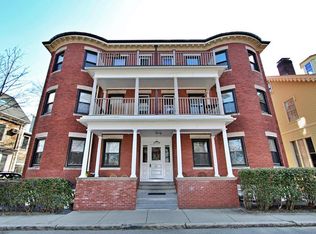 31 Linden Pl, Brookline, MA 02445