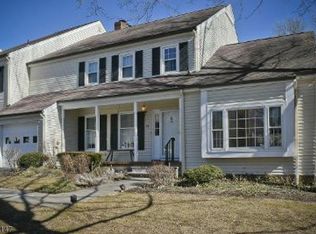64 Wexford Dr, Mendham, NJ 07945