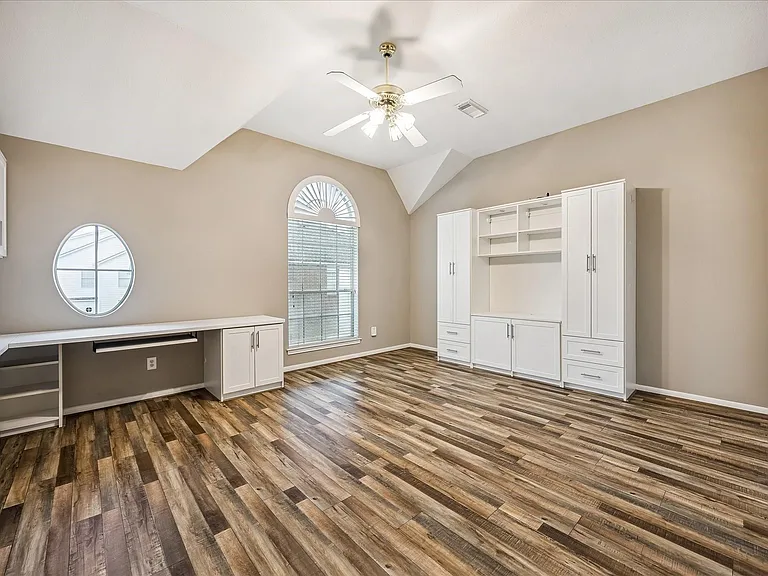 4443 Castle Court Pl — Photo 21