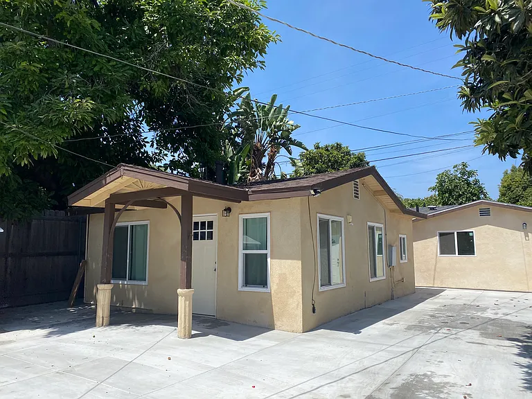 3153 Garden Ave — Photo 2