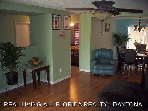 3rd image of 79 Birchwood Dr