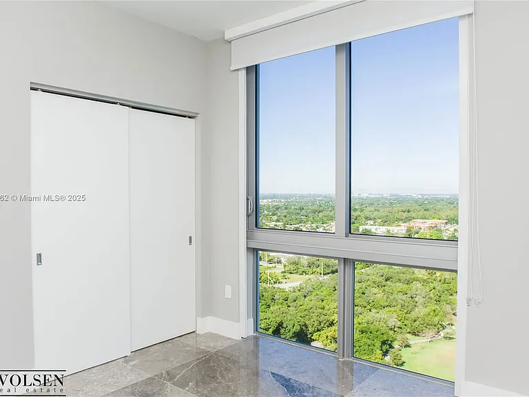 16385 Biscayne Blvd #2615 — Photo 27