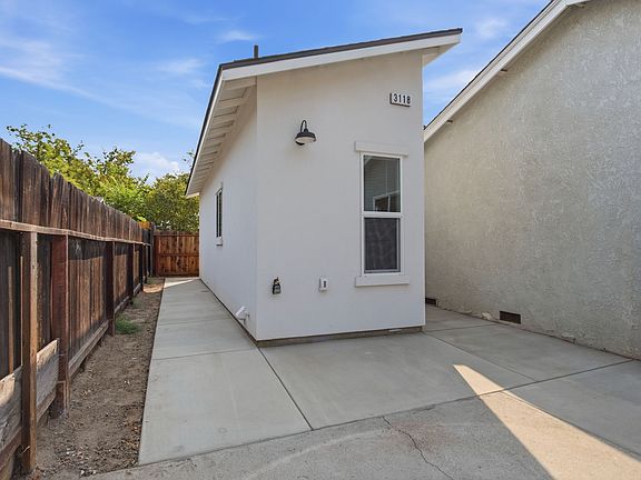 3rd image of 3116 Wollam Dr #B