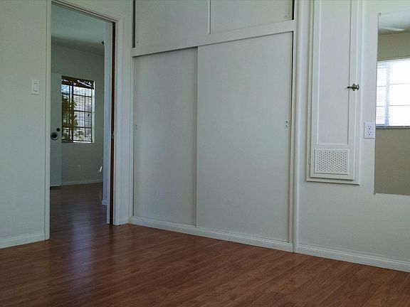 5th image of 4582 34th St #1/2