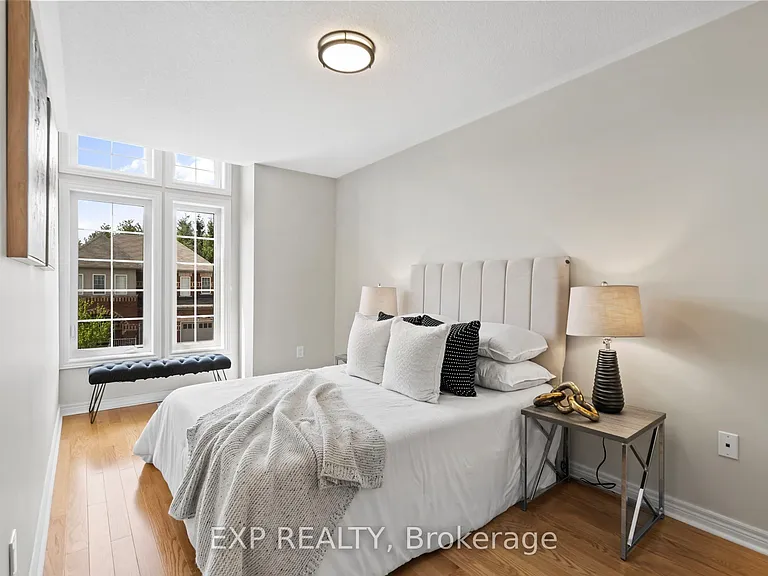 131 Greenwood Rd — Photo 23