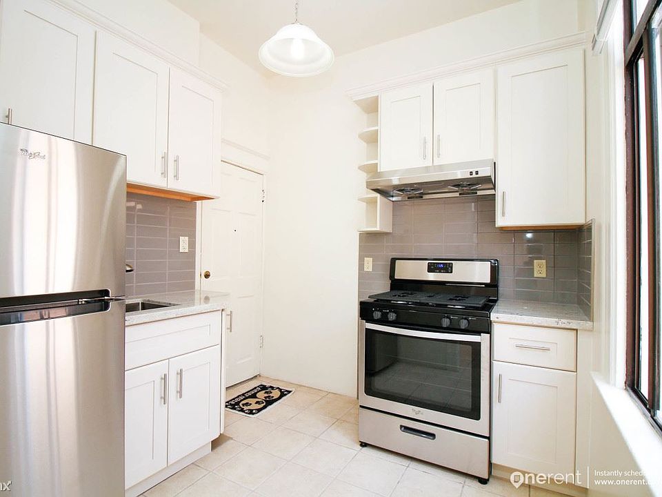 1st image of 745 Union St