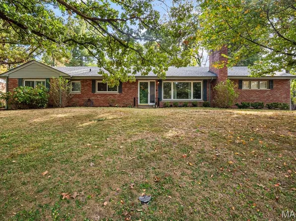 7424 Granbury Cir, Saint Louis, MO 63123