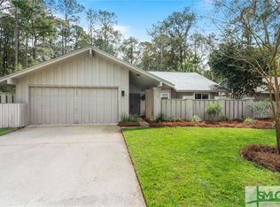 6 Village Green Cir, Savannah, GA 31411