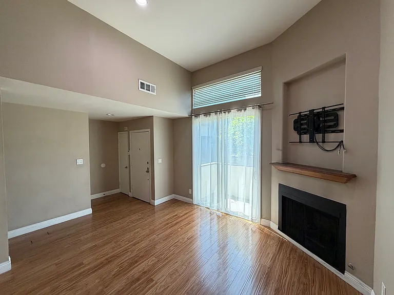 19355 Sherman Way #25 — Photo 3