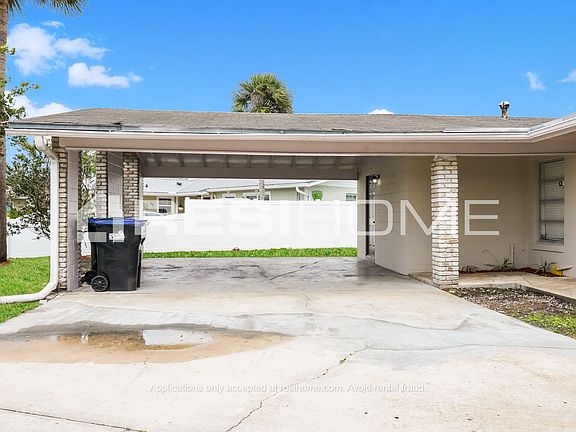 4th image of 6431 Dante Ln