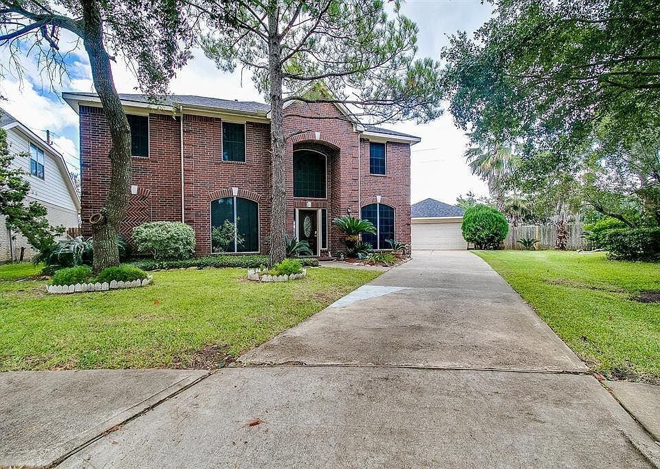 1st image of 23602 Shadow Creek Ct