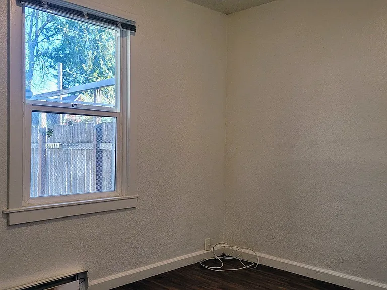 2680 E St — Photo 10