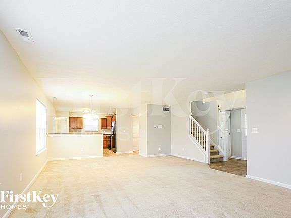 4th image of 15193 Silver Charm Dr