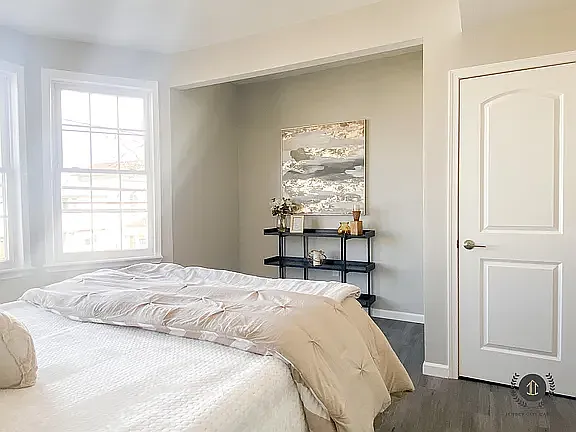 93 Roosevelt Ave #3L — Photo 12