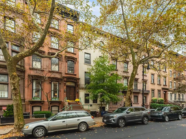 102 Pierrepont St, Brooklyn, NY 11201