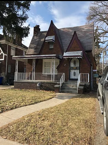 17163 Washburn St Photo 1