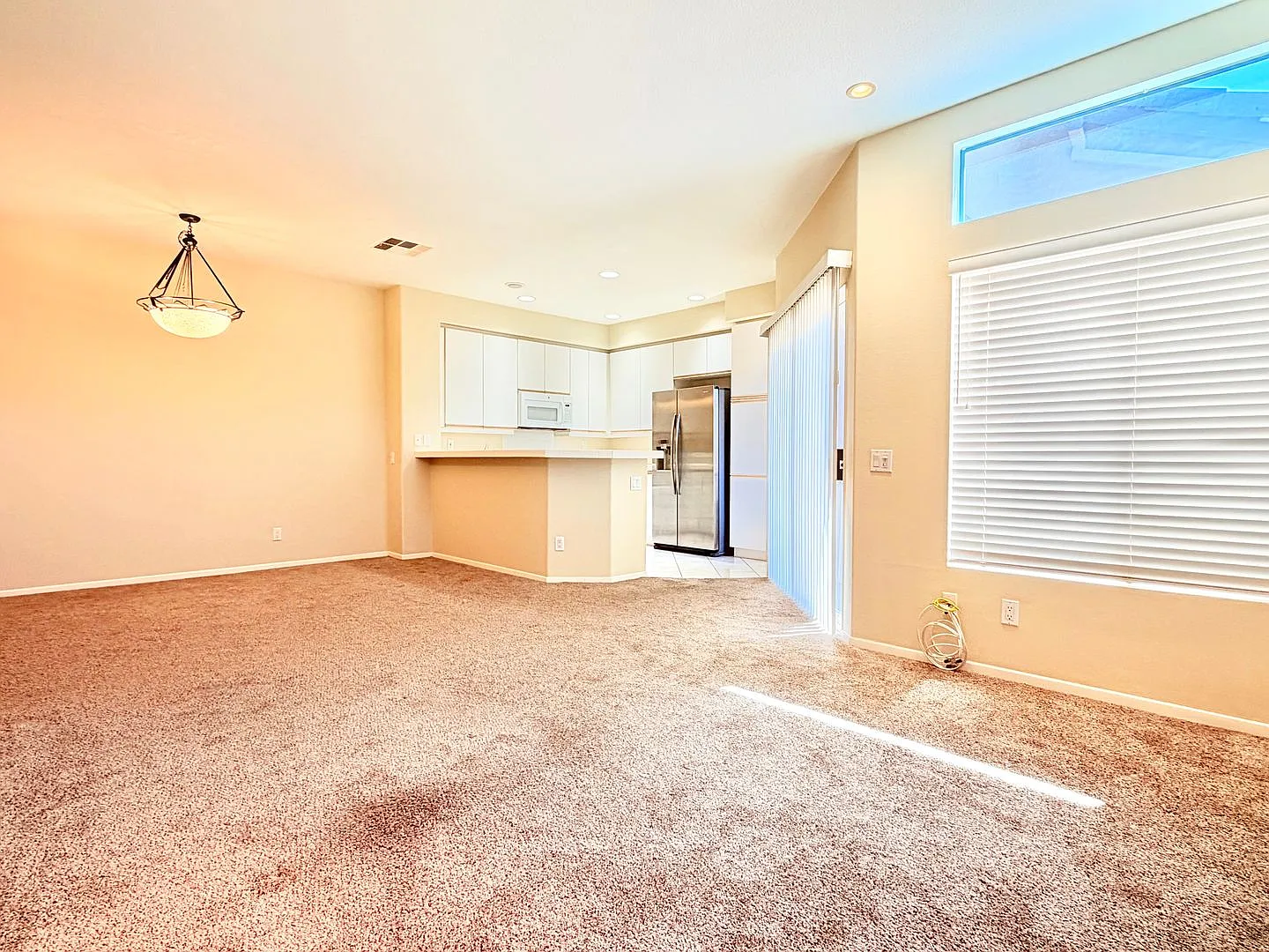 2 bedroom 2 bath Condo — Photo 4