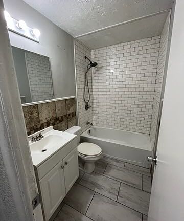 4th image of 18605 E 14th Ter N