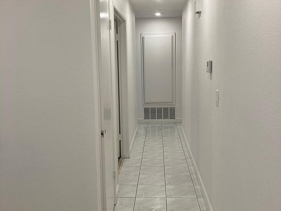 3rd image of 14321 Mariner Ln