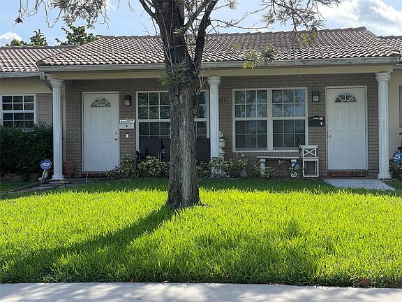 4th image of 4017 NW 78th Terrace