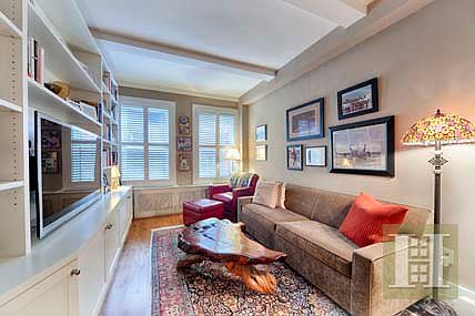 4th image of 150 E 49th St APT 4C