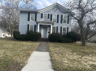 71 Wolcott St, Le Roy, NY 14482