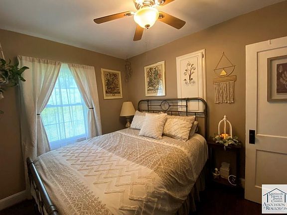 4th image of 159 Riverview Ct
