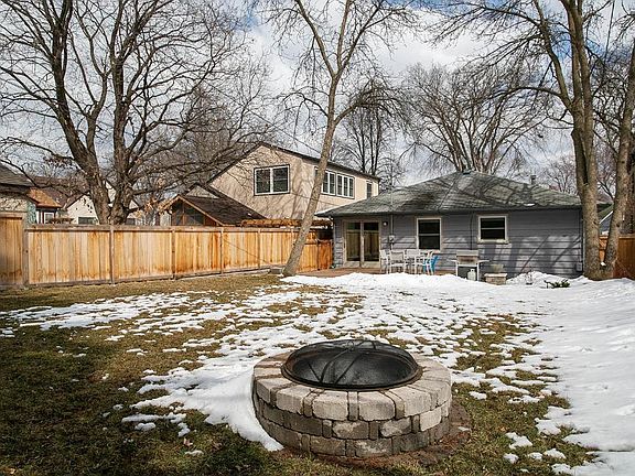 Large backyard with 16x13 deck perfect for entertaining!