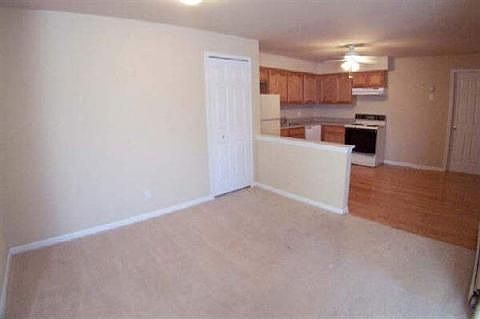5th image of 38618 Meadowdale Dr