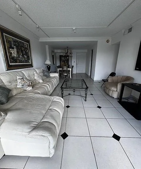 100 Bayview Dr #319 — Photo 5