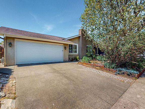 4th image of 1321 Berrydale Dr