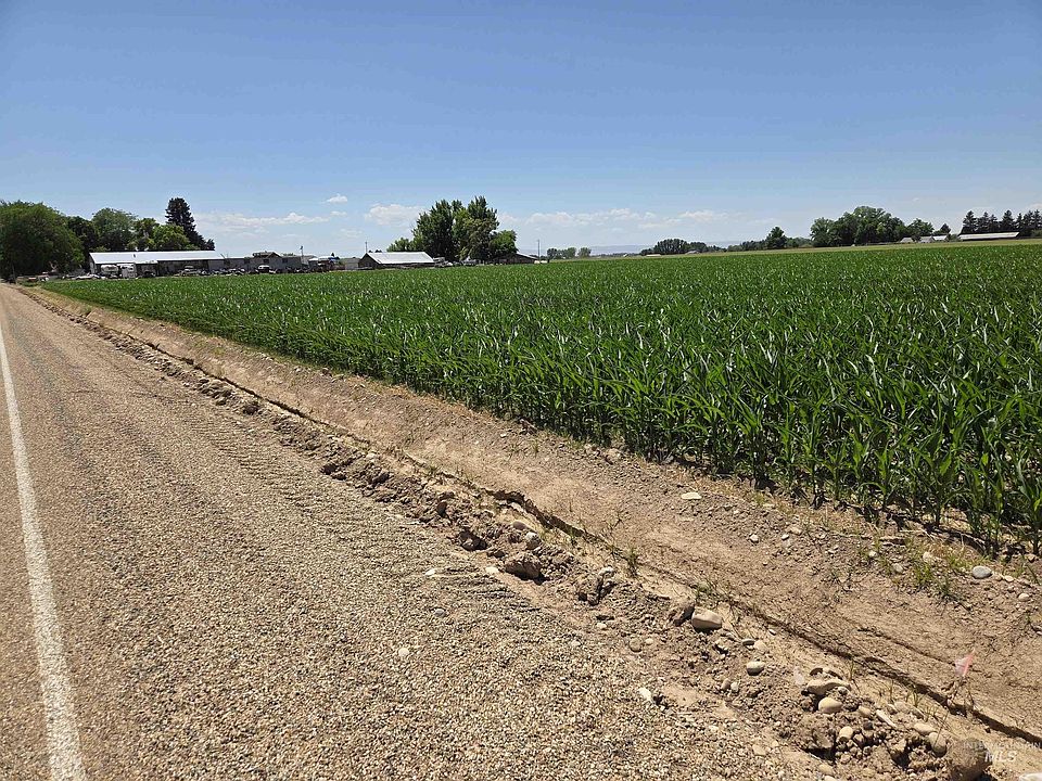 2nd image of 9524 Linden Rd