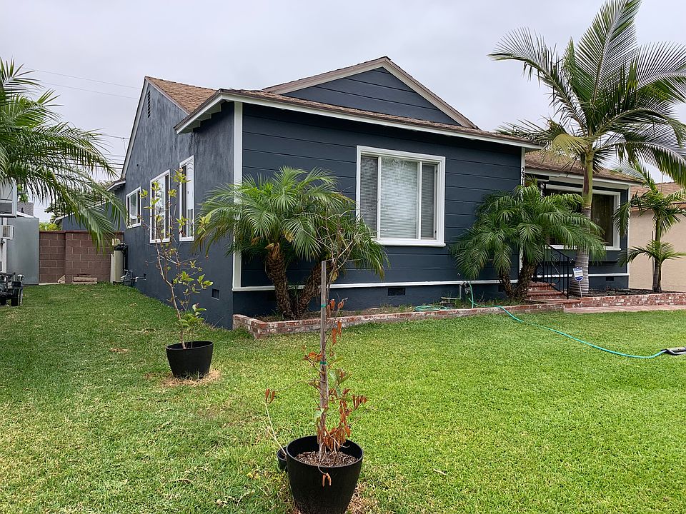 2nd image of 2913 Yearling St