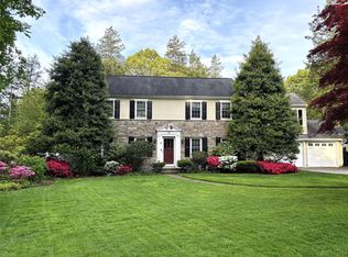 20 Hemlock Dr, Sleepy Hollow, NY 10591