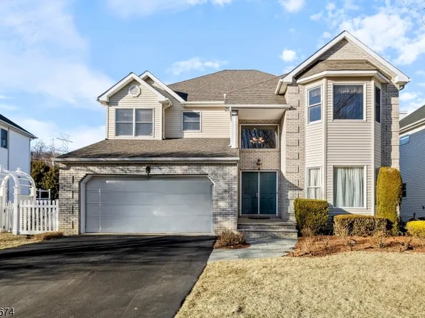 70 Seasons Glen Dr, Parsippany-Troy Hills Twp., NJ 07950