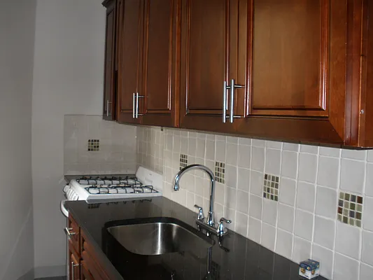 Rented by Elinor Taasa, LREB | media 12