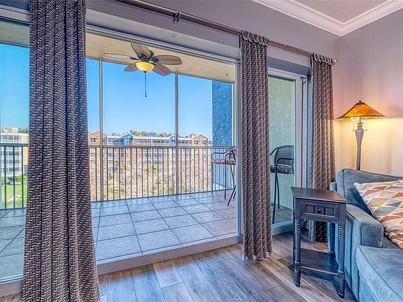 5th image of 960 Starkey Rd APT 1502