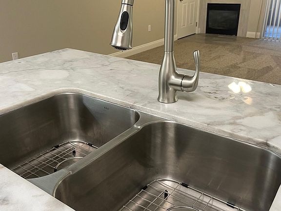 5th image of 901 Gibson Dr #224