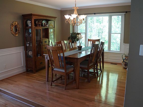 3rd image of 5211 Nanticoke Ct