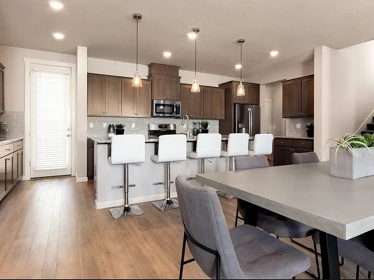 4136 SE 69th Ave — Photo 2