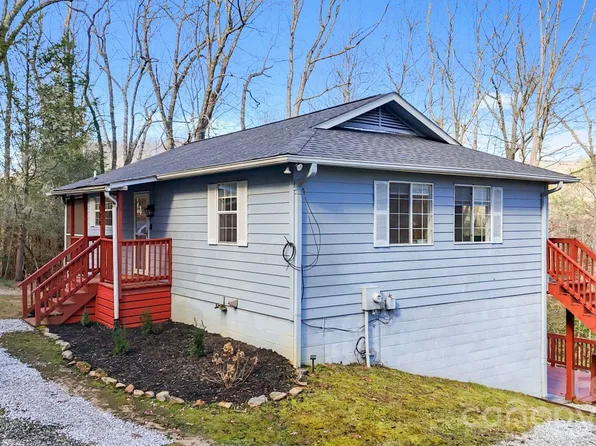 124 Flat Creek Rd, Lake Toxaway, NC 28747