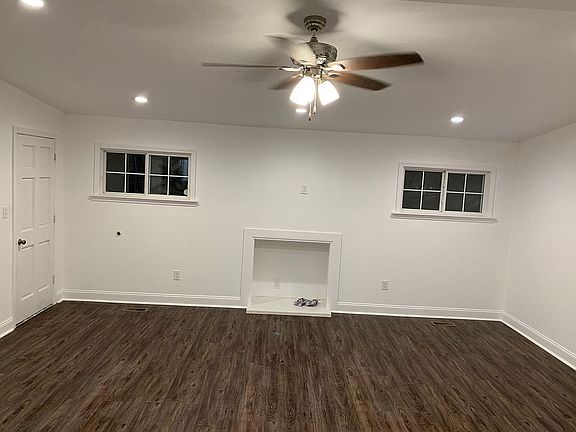 4th image of 8454 Latty Ave