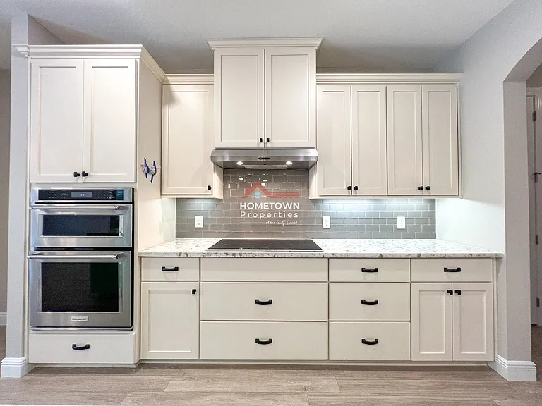 1467 W Shores Blvd — Photo 13