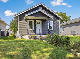 905 12th St NE, Cedar Rapids, IA 52402