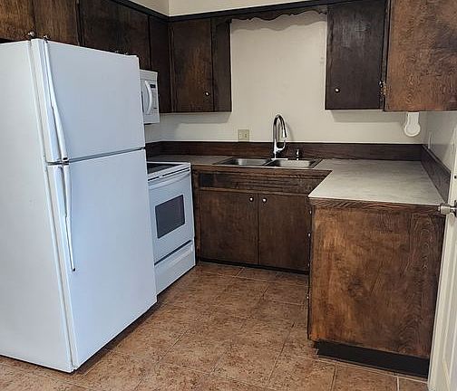 3rd image of 1242 SW Murray St #103
