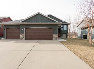 7705 W 55th St, Sioux Falls, SD 57106