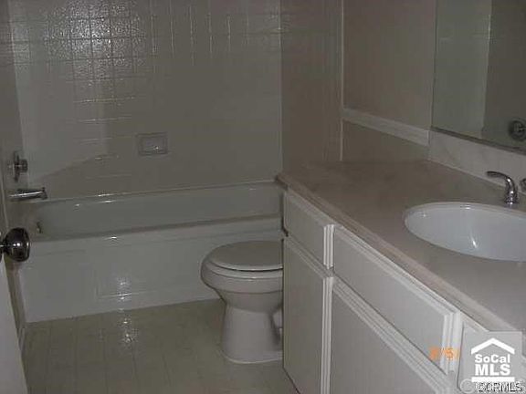 5th image of 613 Vallejo Villas