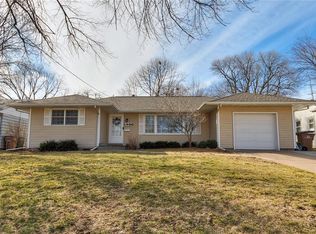 820 15th St, West Des Moines, IA 50265